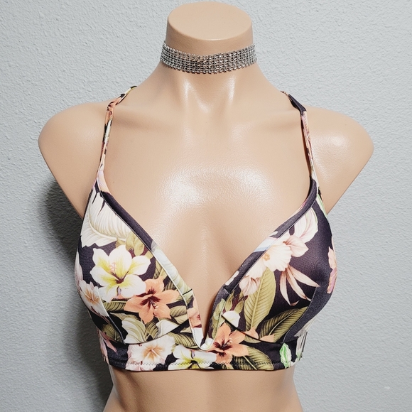 Shade & Shore Other - NEW Shade & Shore floral bikini swim top 34B